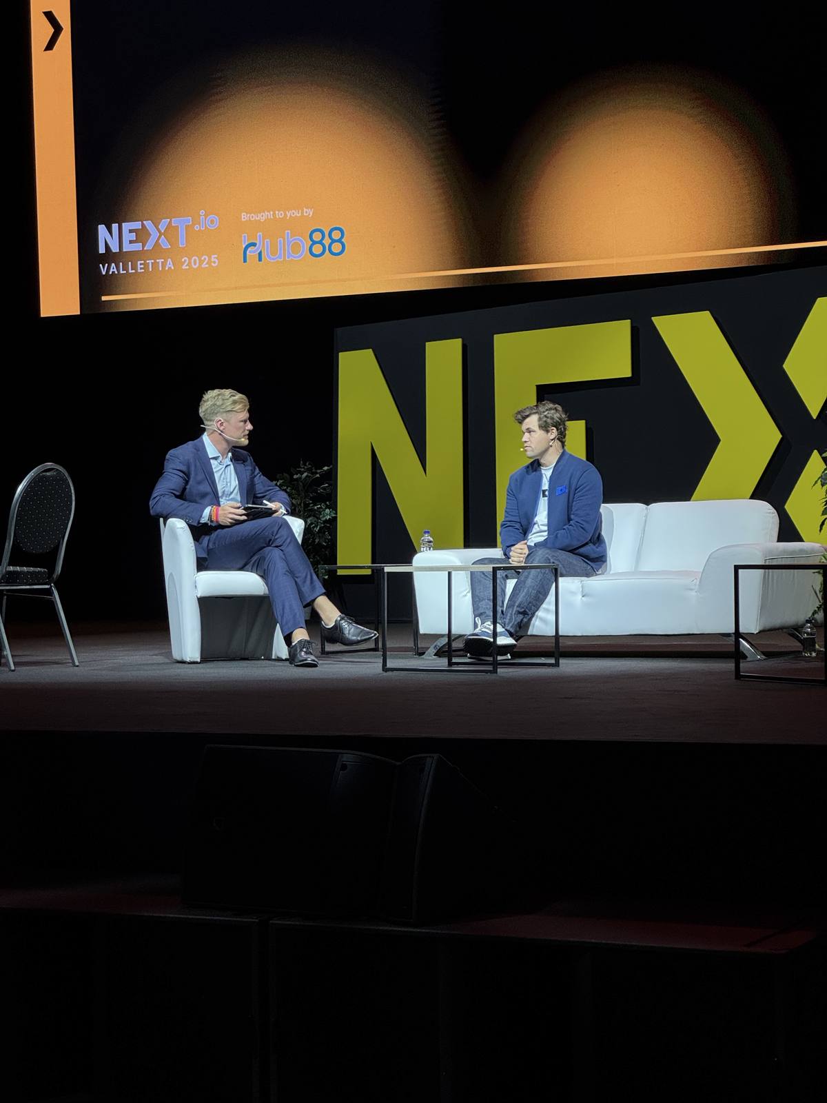 Next.io panel